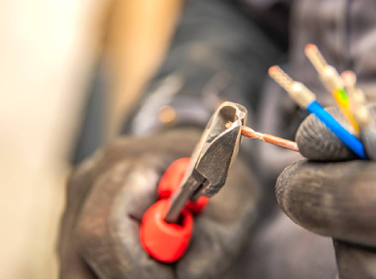 Electrician & builder in London and Greater London